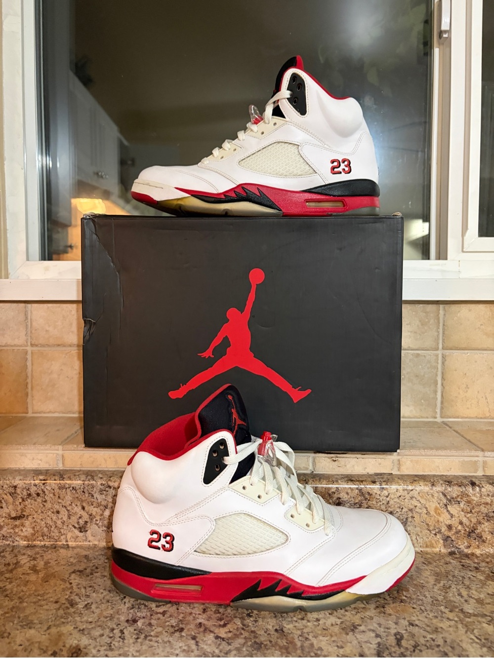 Jordan 5 fire red 2013
